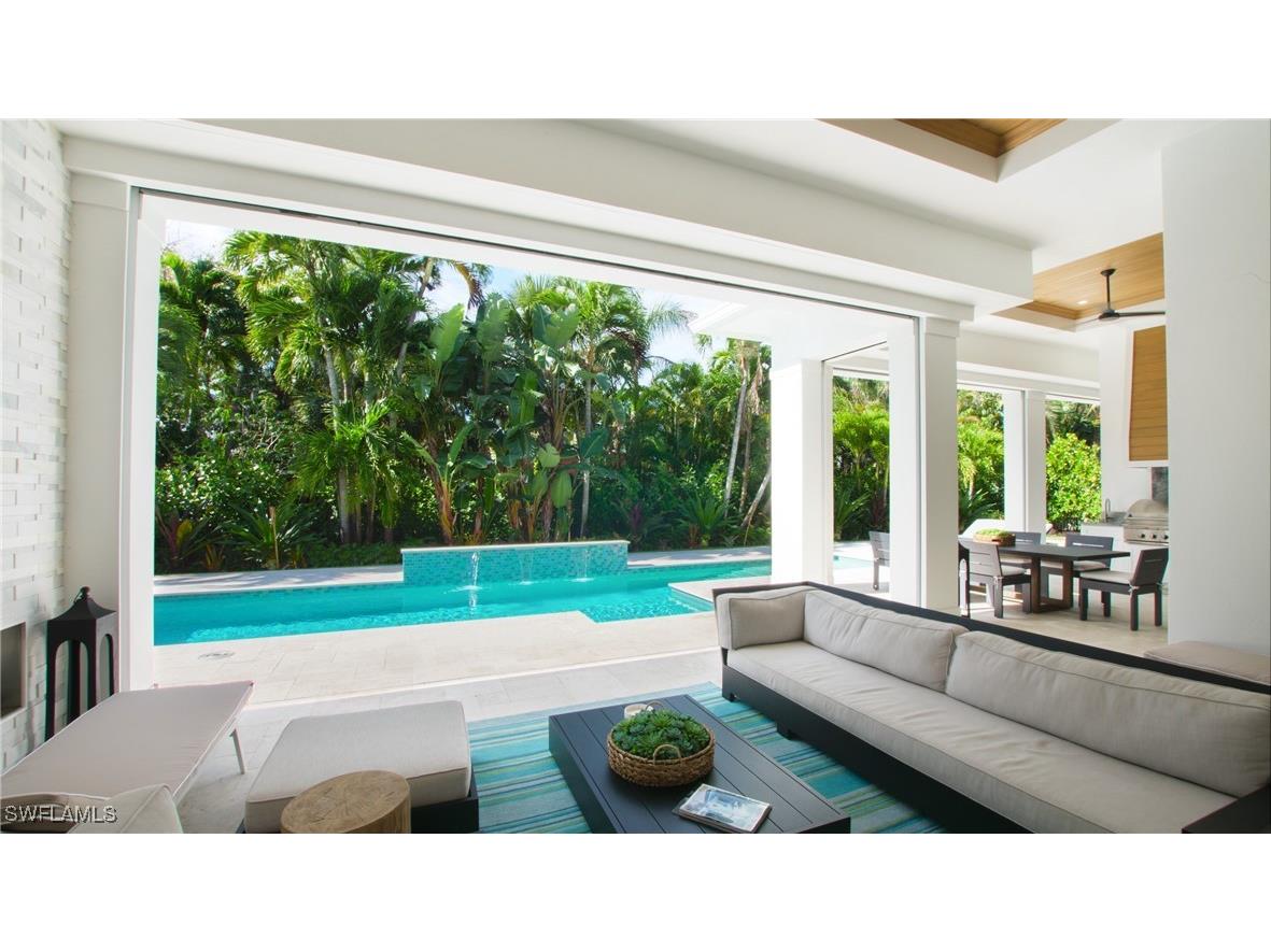 700 Wedge Drive Naples FL 34103 225073215 image3