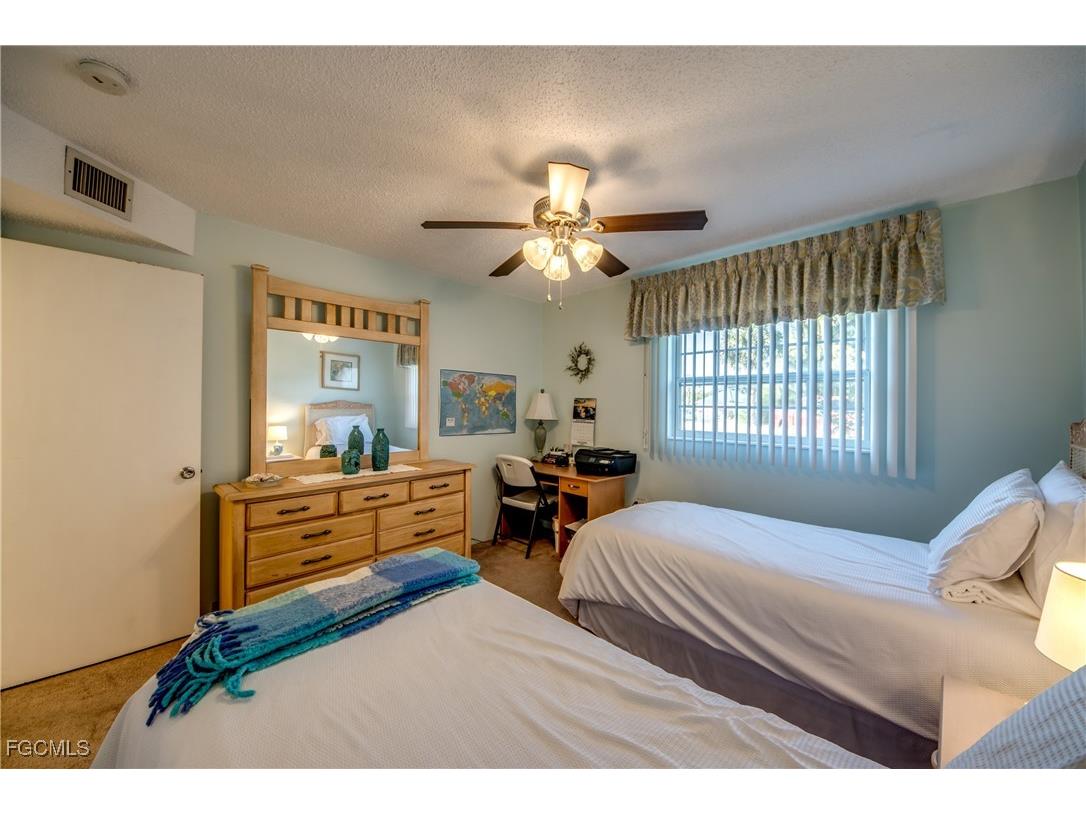 7001 New Post Drive #4 North Fort Myers FL 33917 2025021009 image12