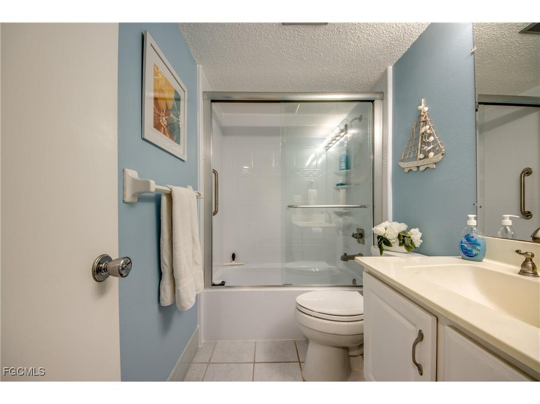 7001 New Post Drive #4 North Fort Myers FL 33917 2025021009 image14