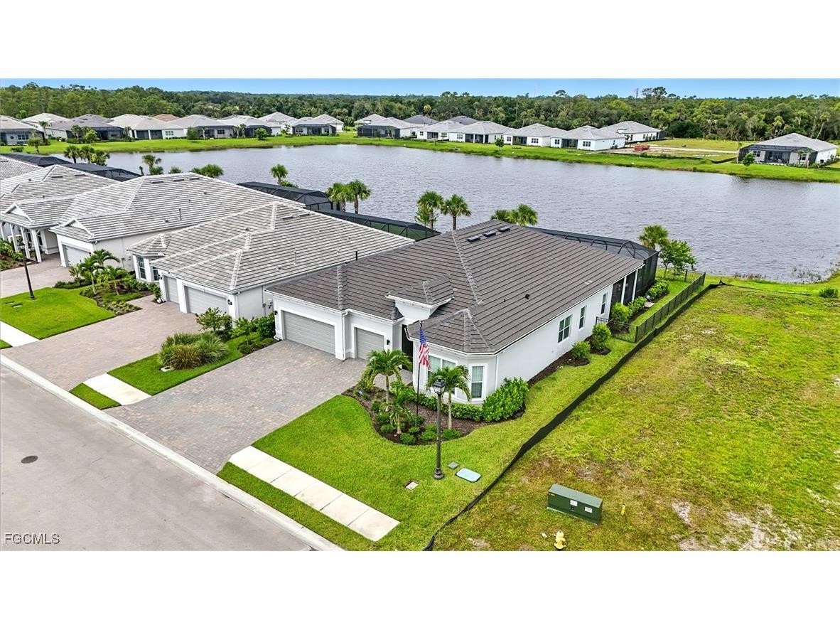 7002 Del Webb Oak Creek Boulevard N North Fort Myers FL 33917 2025007646 image1