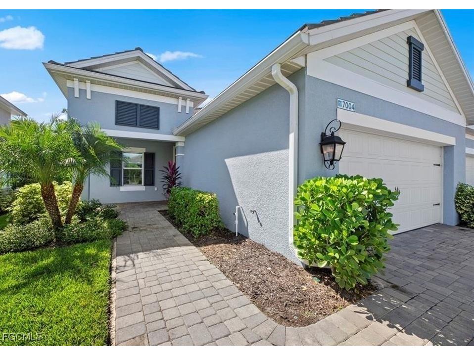 7004 Mistral Way Fort Myers FL 33966 2025013384 image1