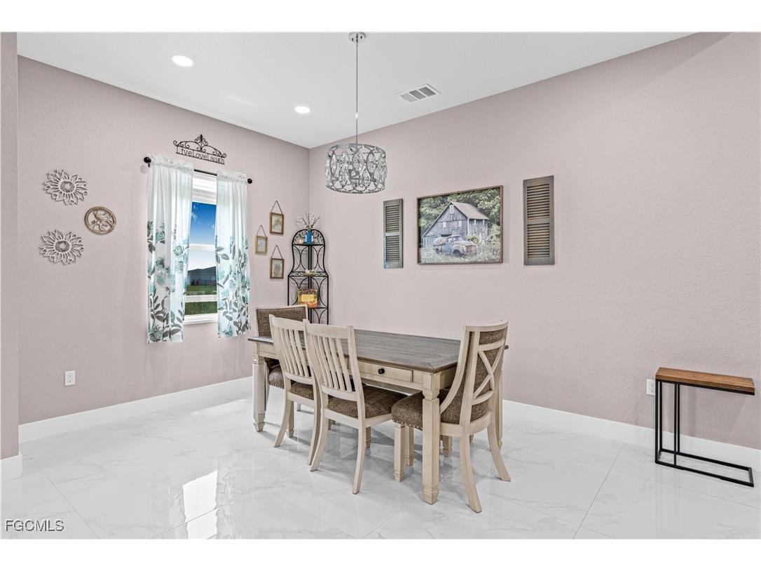 7005 Berwick Circle Labelle FL 33935 2025005093 image14