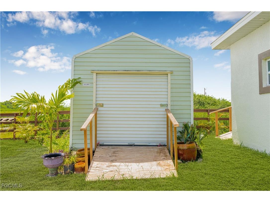 7005 Berwick Circle Labelle FL 33935 2025005093 image35