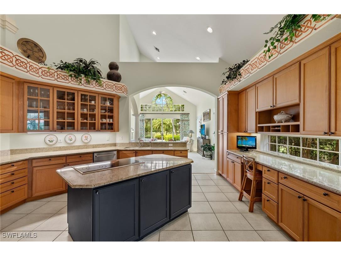 7005 Verde Way Naples FL 34108 225068159 image11