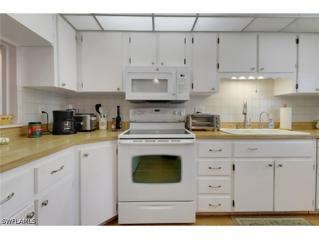 7008 Cedarhurst Drive Fort Myers FL 33919 226018526 image6