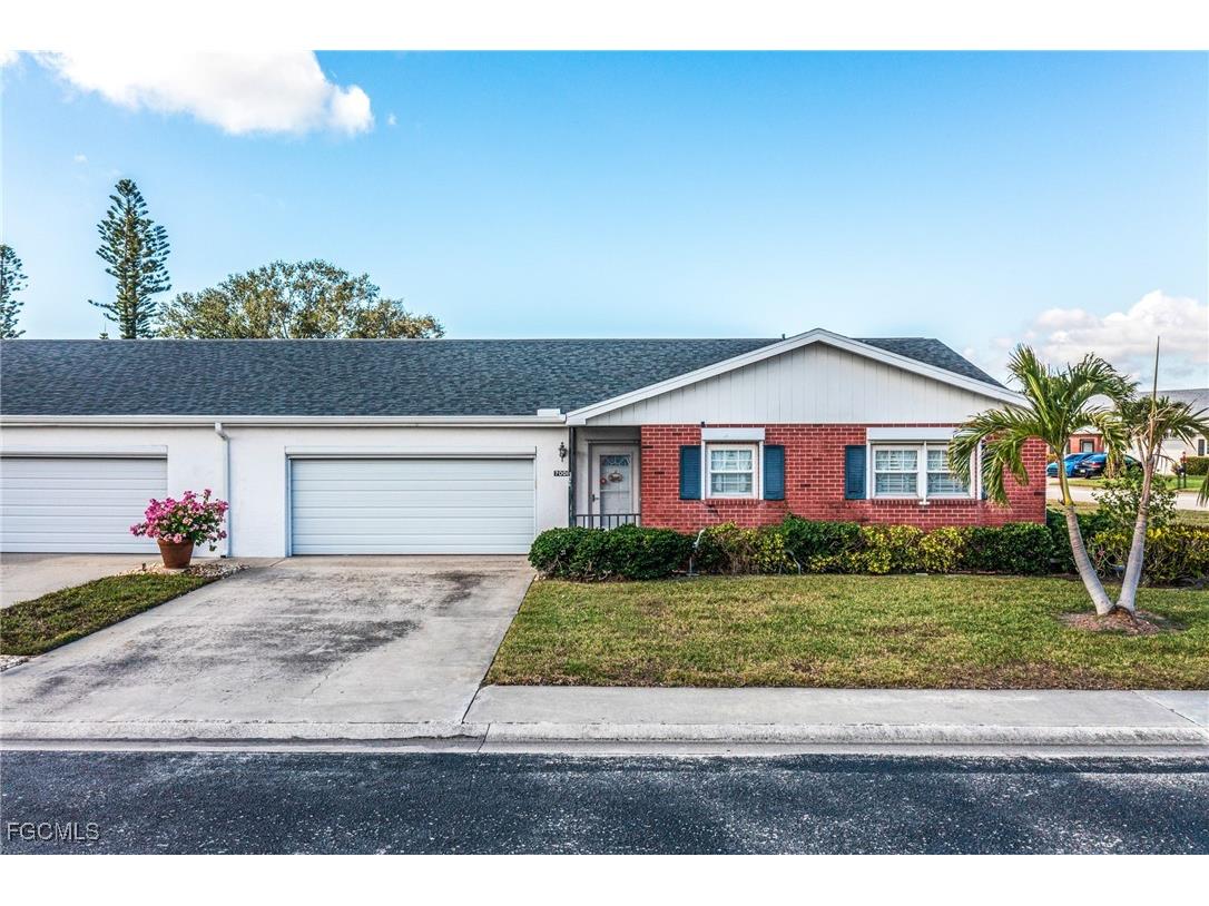7008 Foxfire Drive Fort Myers FL 33919 2025025991 image2