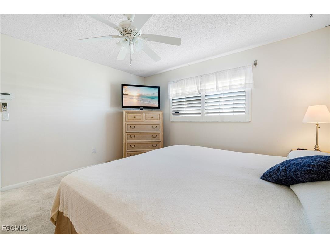 7008 Foxfire Drive Fort Myers FL 33919 2025025991 image22