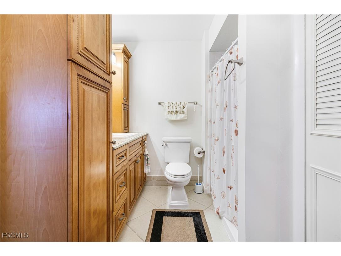 7008 Foxfire Drive Fort Myers FL 33919 2025025991 image23