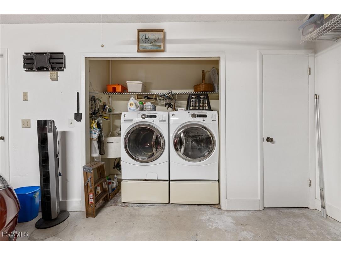 7008 Foxfire Drive Fort Myers FL 33919 2025025991 image33