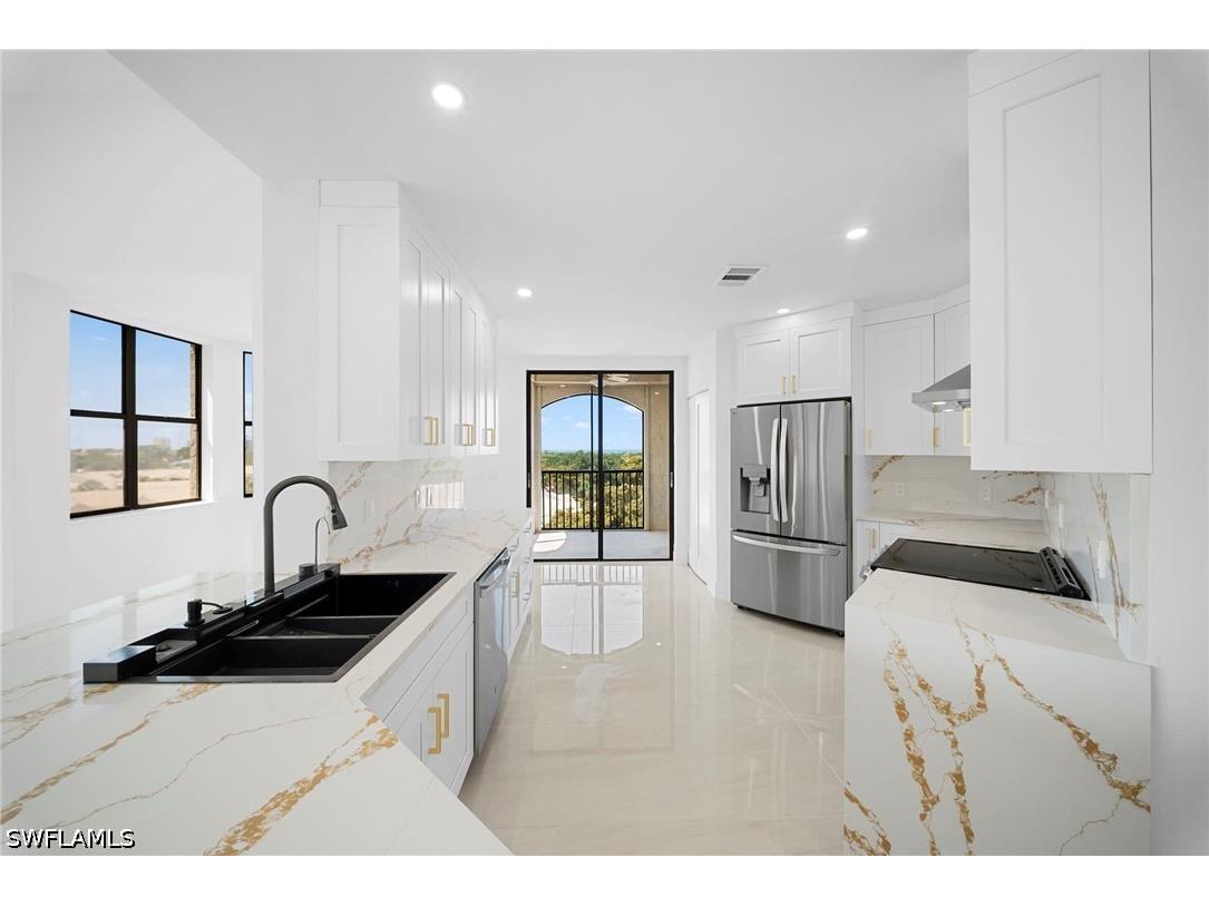 7008 Pelican Bay Boulevard #H501 Naples FL 34108 226019174 image5