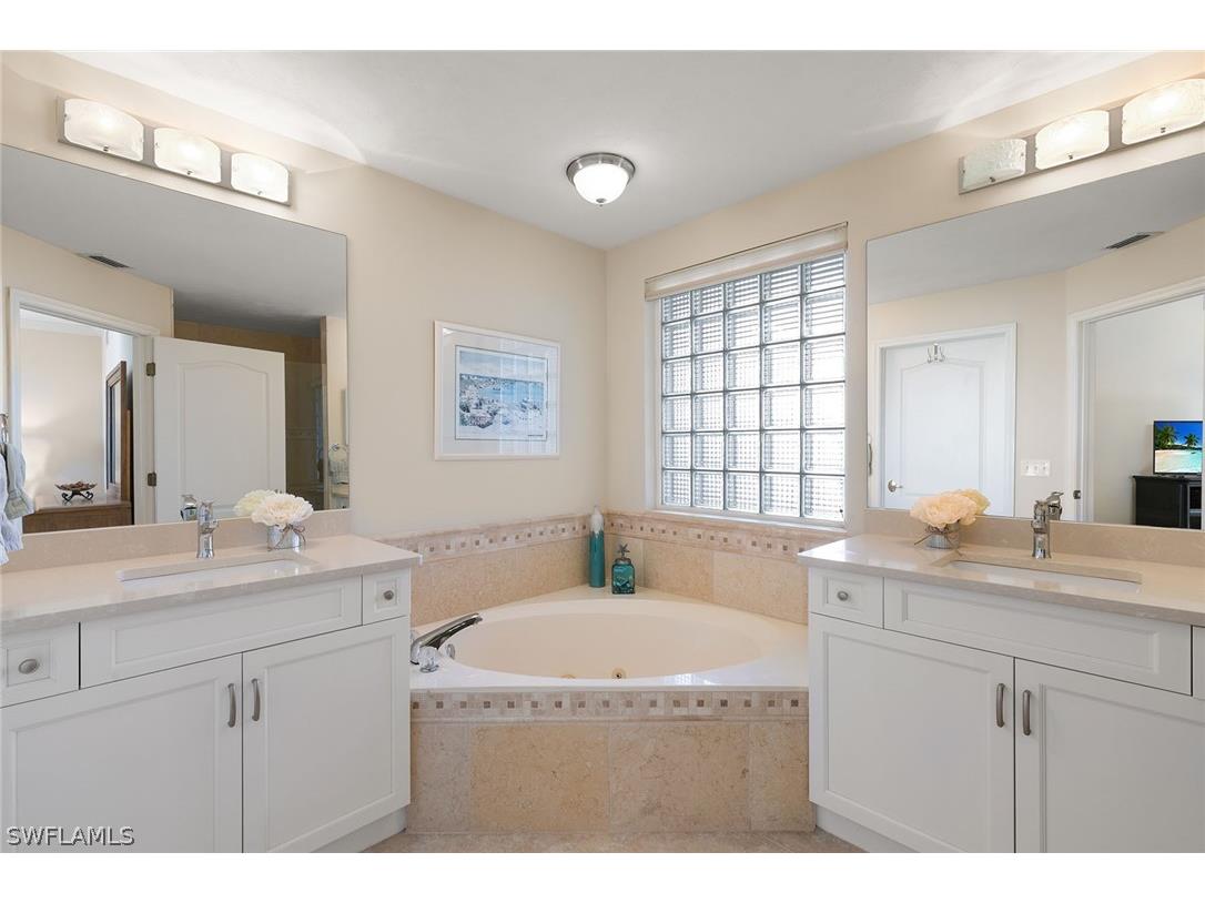 7008 Pelican Bay Boulevard #H502 Naples FL 34108 226006013 image18