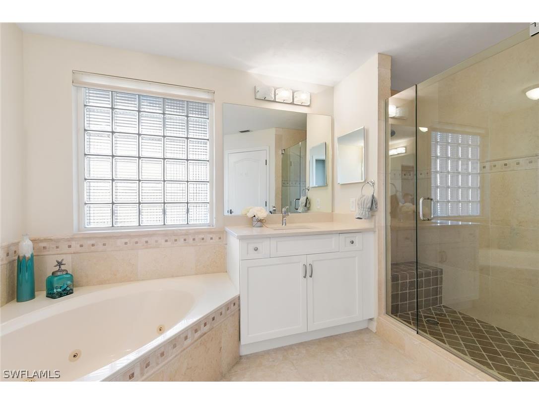 7008 Pelican Bay Boulevard #H502 Naples FL 34108 226006013 image19