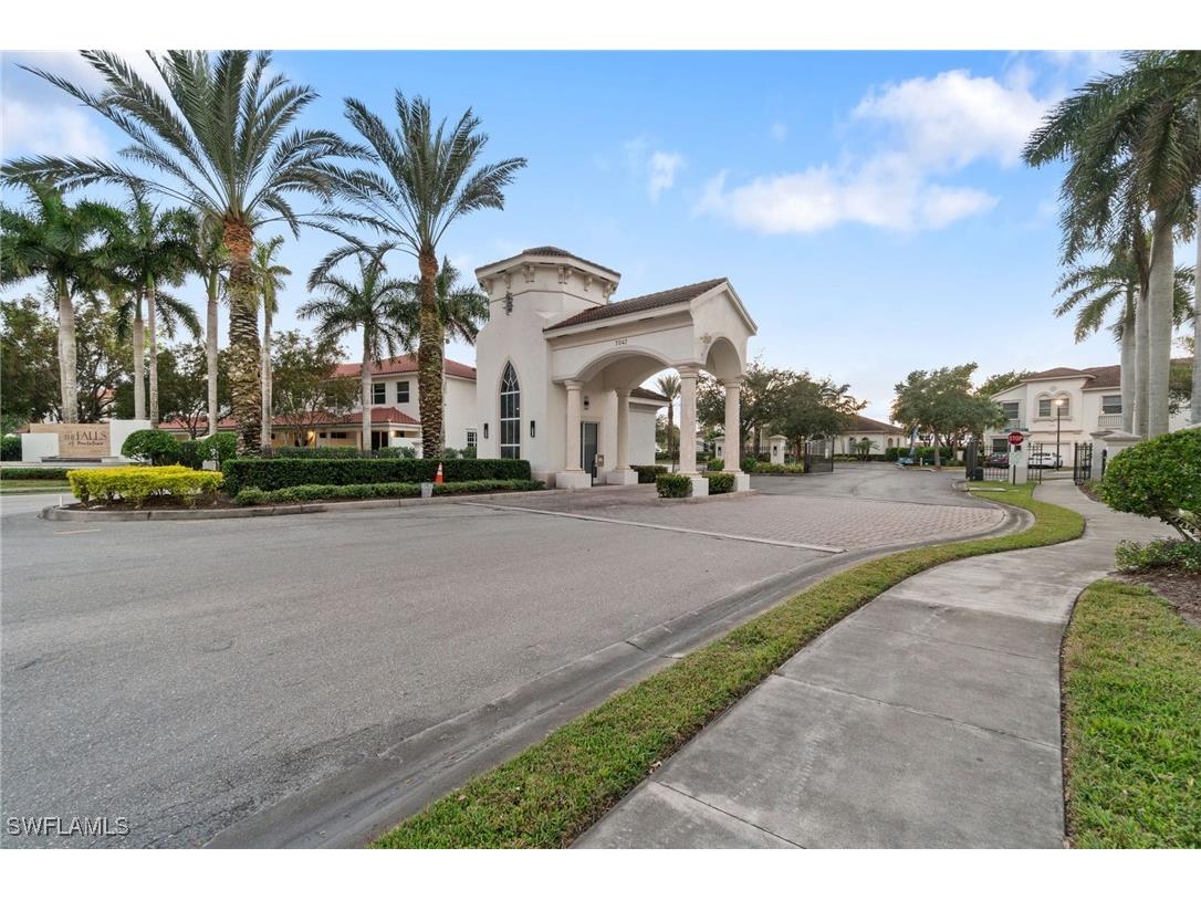 7009 Romana Way #1605 Naples FL 34119 225078181 image30