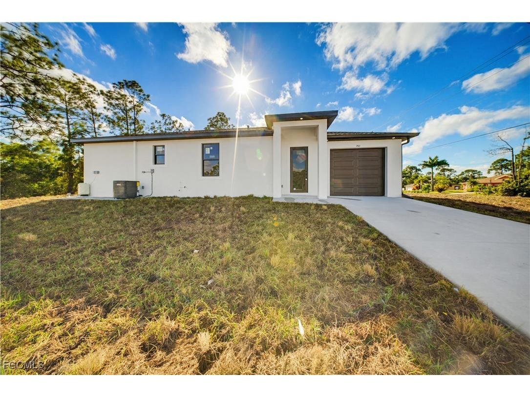 701-703 Homestead Road S Lehigh Acres FL 33974 2026003848 image2