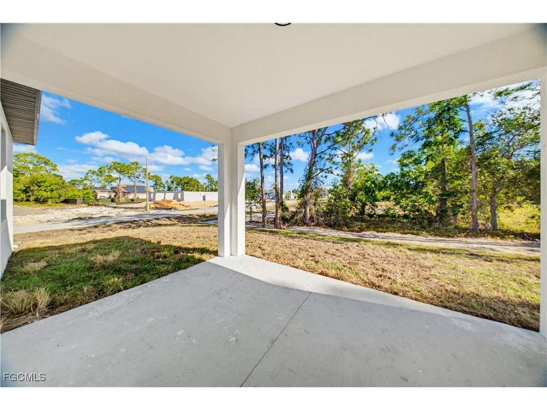 701-703 Homestead Road S Lehigh Acres FL 33974 2026003848 image7
