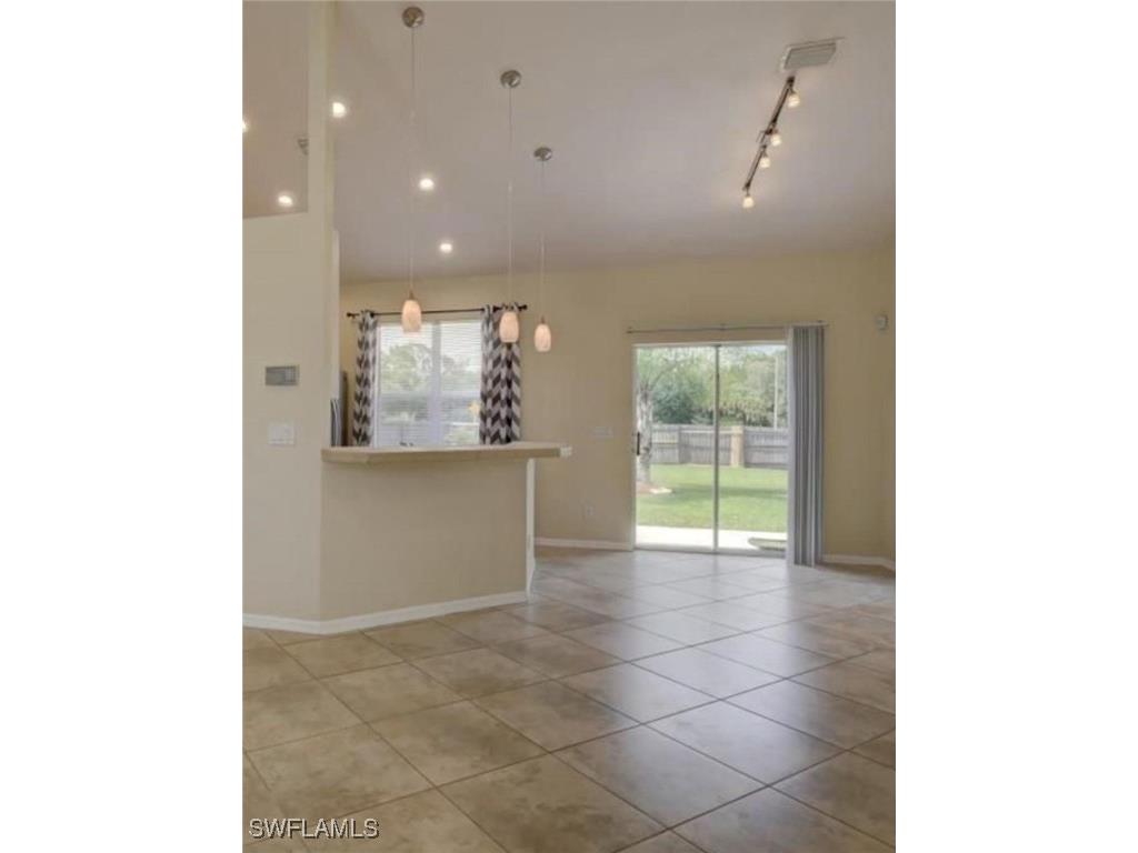 701 Arundel Circle Fort Myers FL 33913 225080592 image3