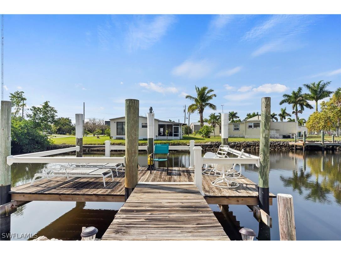 701 Coral Drive Punta Gorda FL 33950 224025205 image1