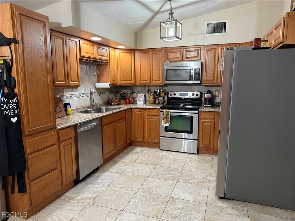 701 E 14th Street Lehigh Acres FL 33972 2026002084 image6