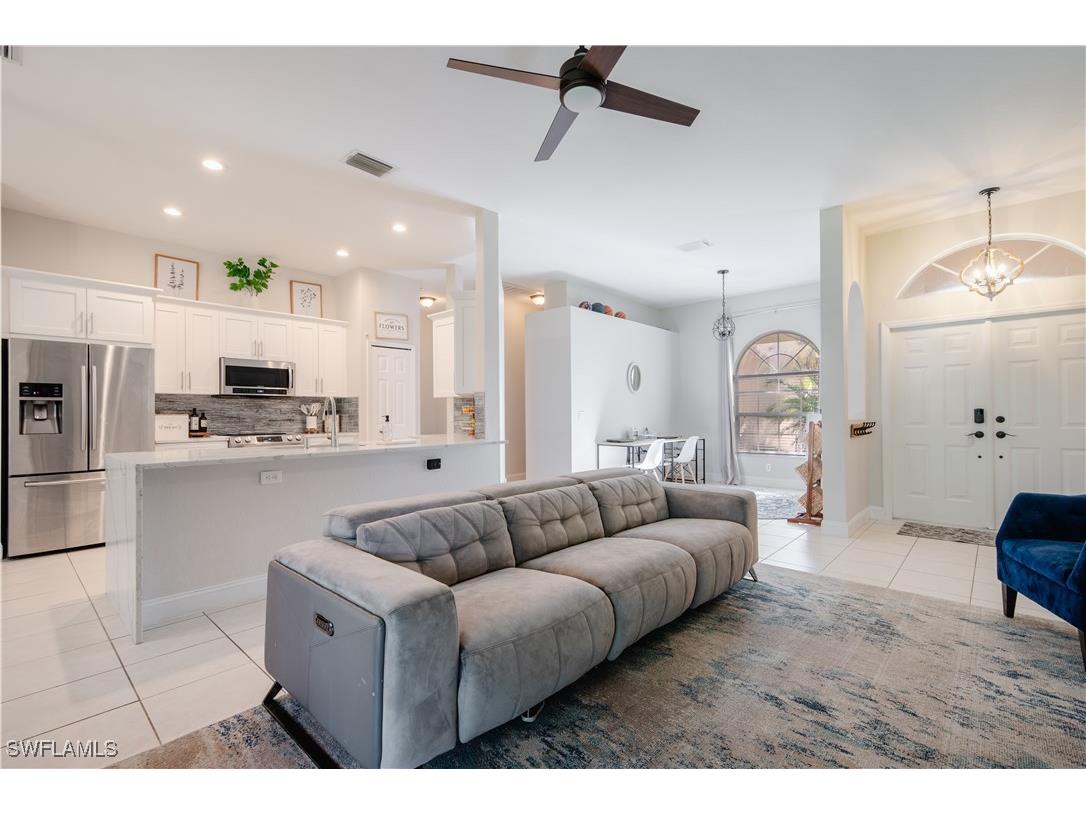 701 Grove Drive Naples FL 34120 224066444 image1