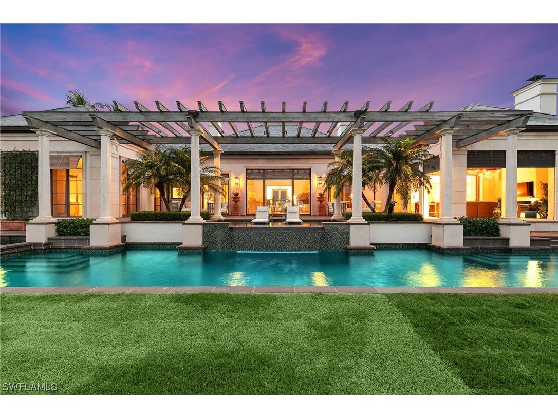 701 Kings Town Drive Naples FL 34102 223083036 image1