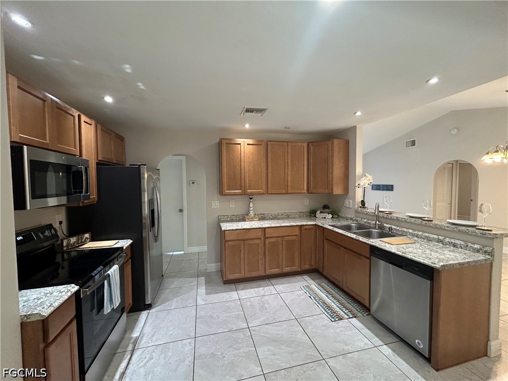 701 SW 9th Avenue Cape Coral FL 33991 2026001097 image8