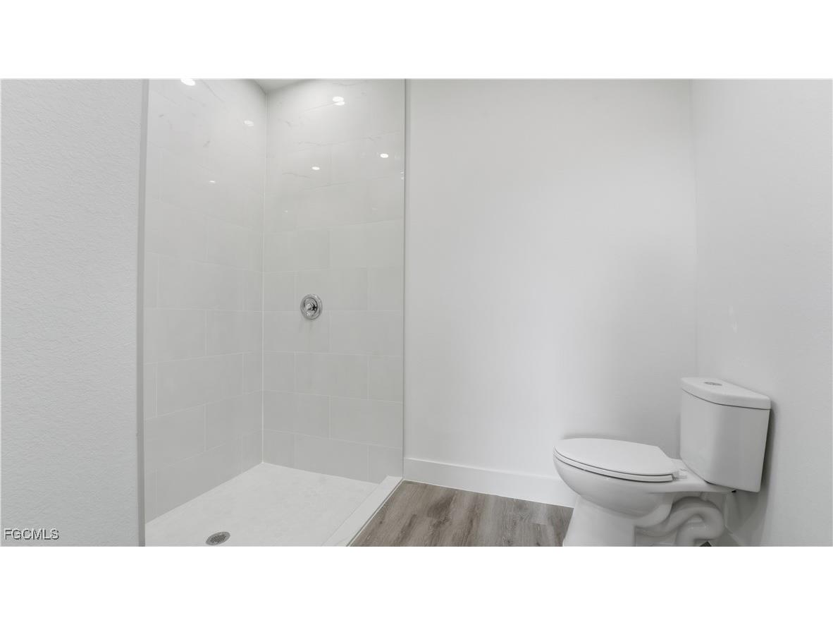 7010 S Rich Court Labelle FL 33935 2025015140 image12