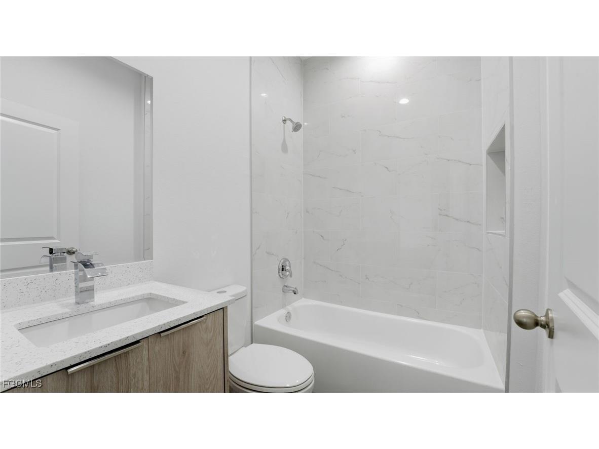 7010 S Rich Court Labelle FL 33935 2025015140 image14