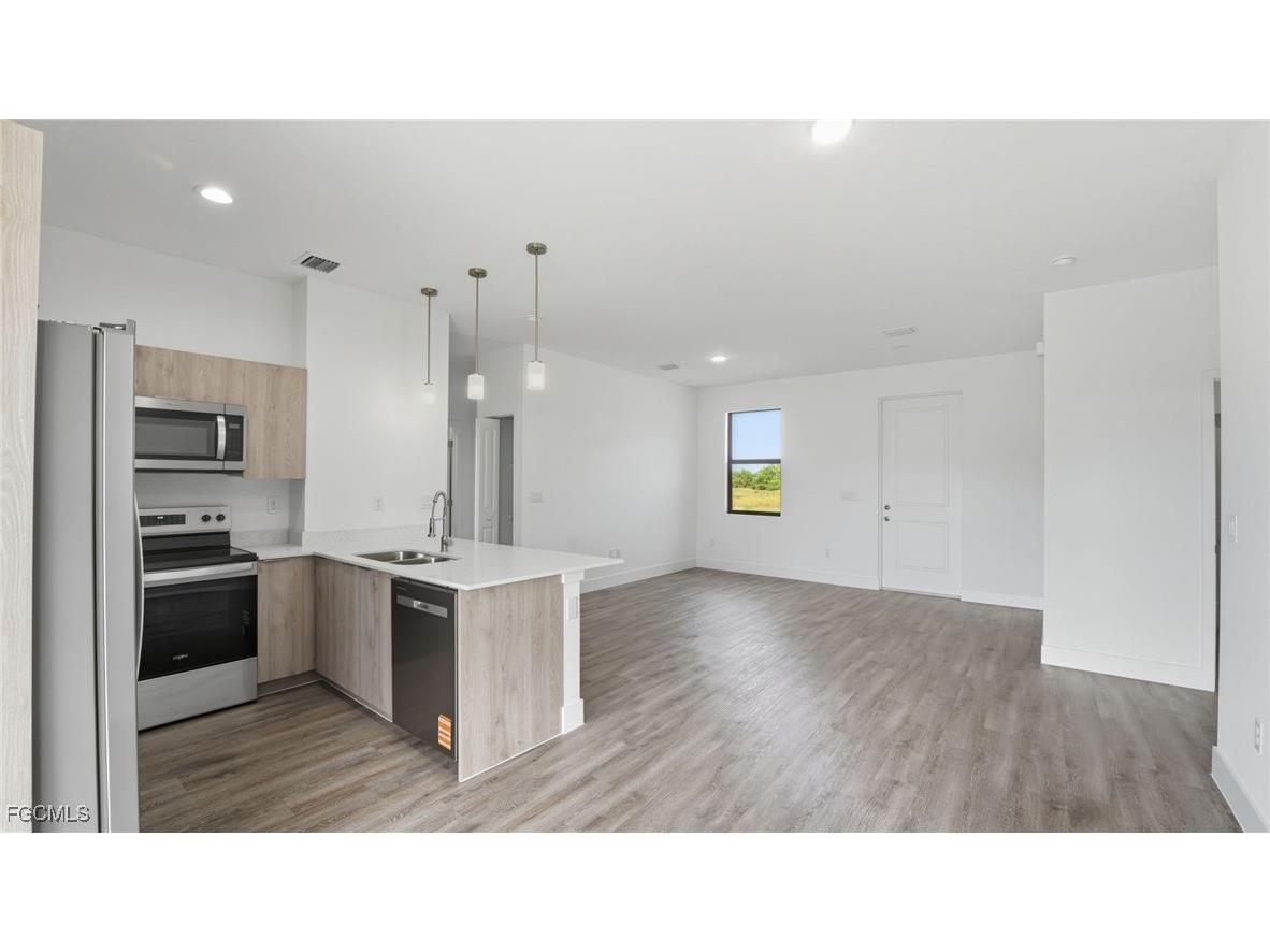 7010 S Rich Court Labelle FL 33935 2025015140 image6