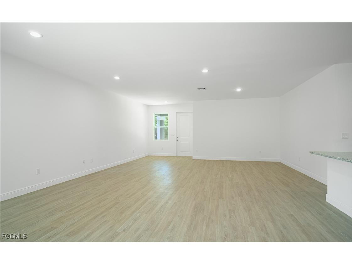 7011 Lorna Court Labelle FL 33935 2025009982 image4