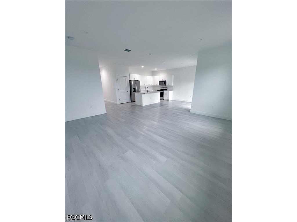 7012 Jolly Circle Labelle FL 33935 2026016334 image4