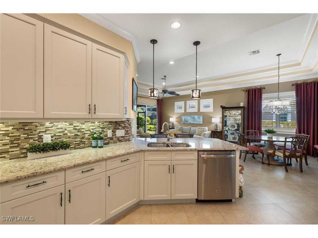 7014 Dominica Drive Naples FL 34113 226003349 image11