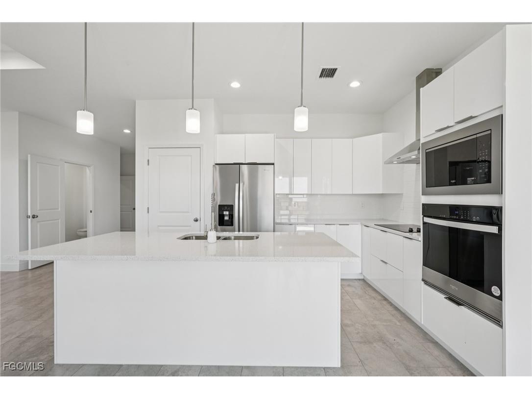 7015 Jolly Circle Labelle FL 33935 2025011427 image11