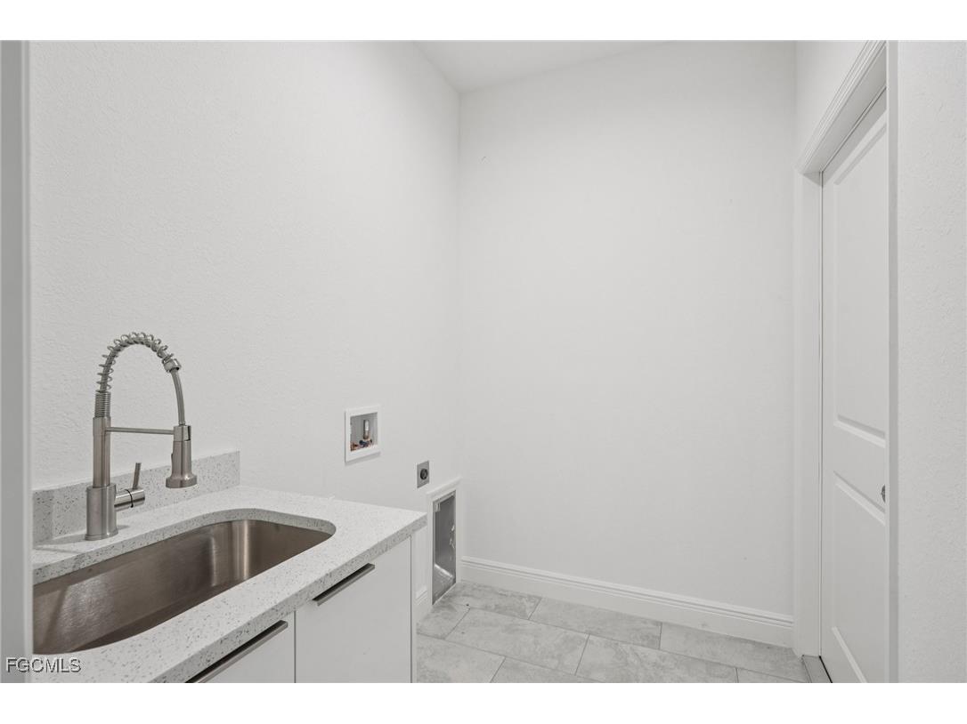 7015 Jolly Circle Labelle FL 33935 2025011427 image16