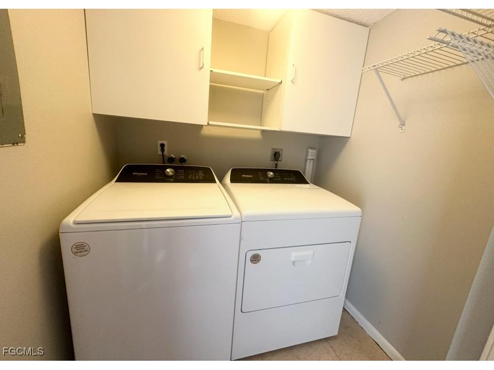 7019 Cedarhurst Drive #9B Fort Myers FL 33919 2025000278 image5