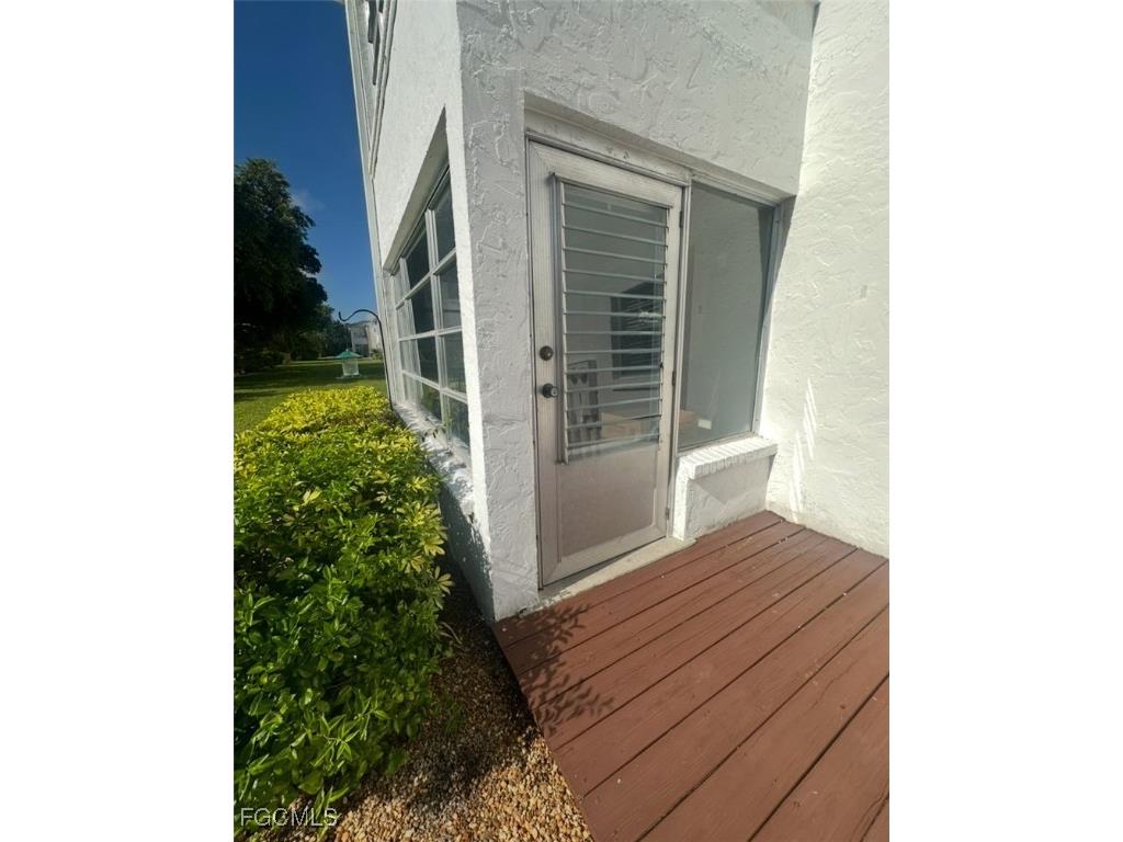 7019 Cedarhurst Drive #9B Fort Myers FL 33919 2025000278 image9