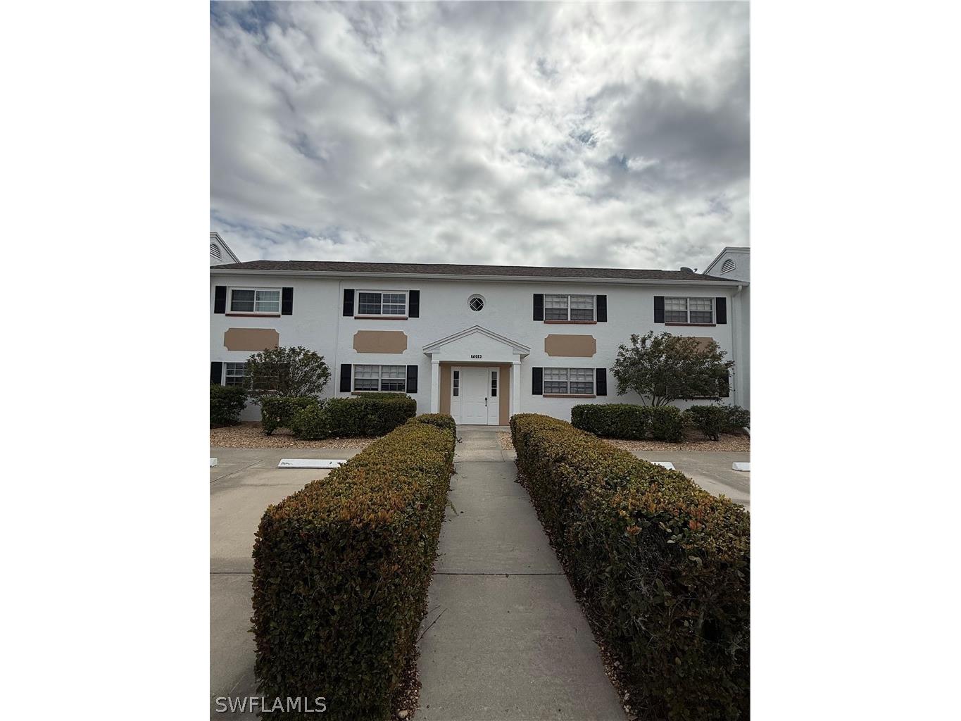 7019 Cedarhurst Drive #9B Fort Myers FL 33919 226011139 image2