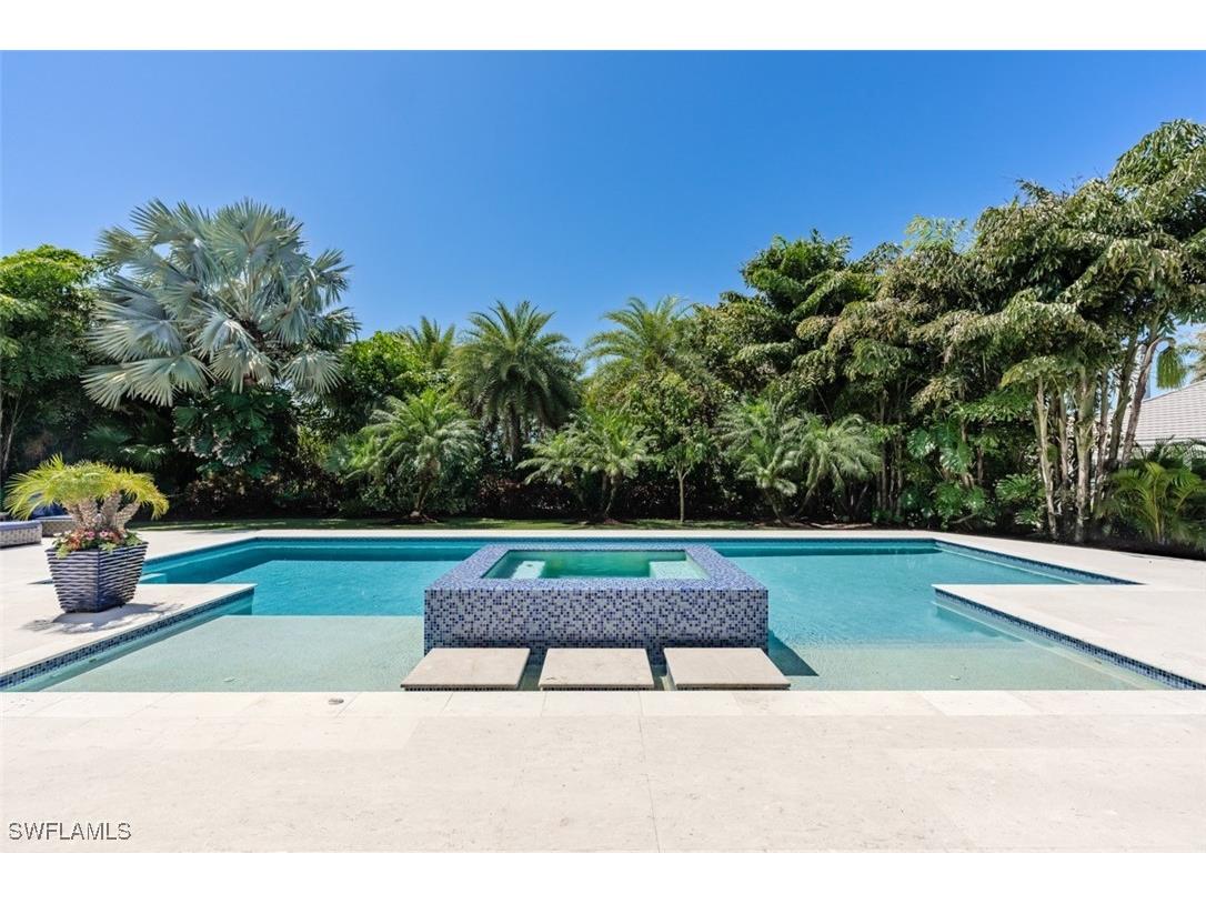 702 Bobwhite Lane Naples FL 34108 225036920 image3