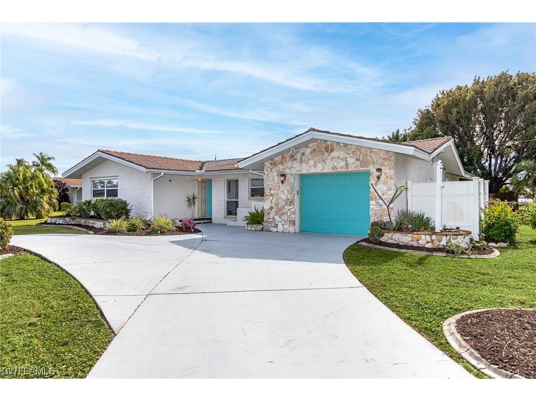 702 Coral Drive Cape Coral FL 33904 223014041 image1