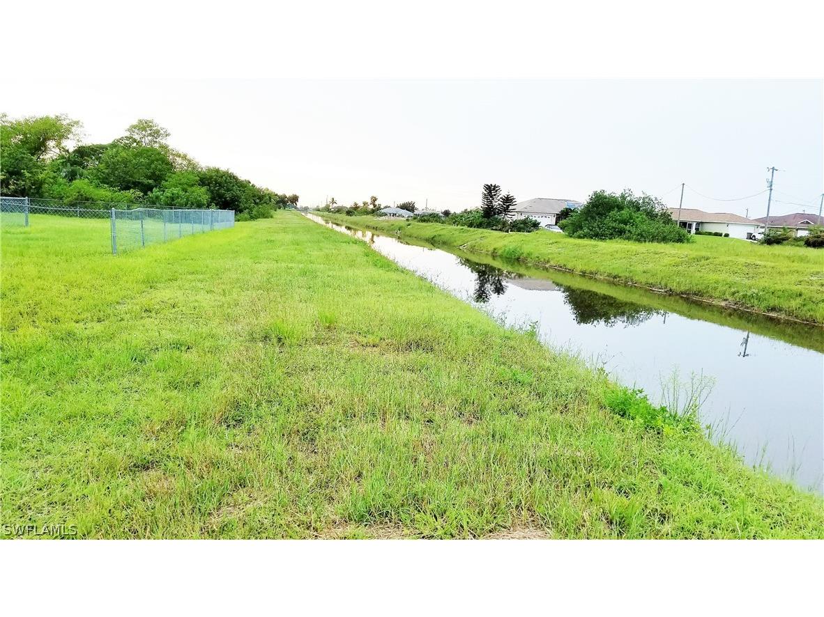 702 Denis Avenue N Lehigh Acres FL 33971 222073778 image1