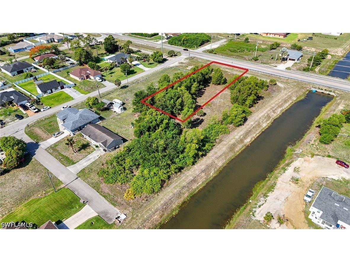 702 Gunnery Road N Lehigh Acres FL 33971 226021233 image1