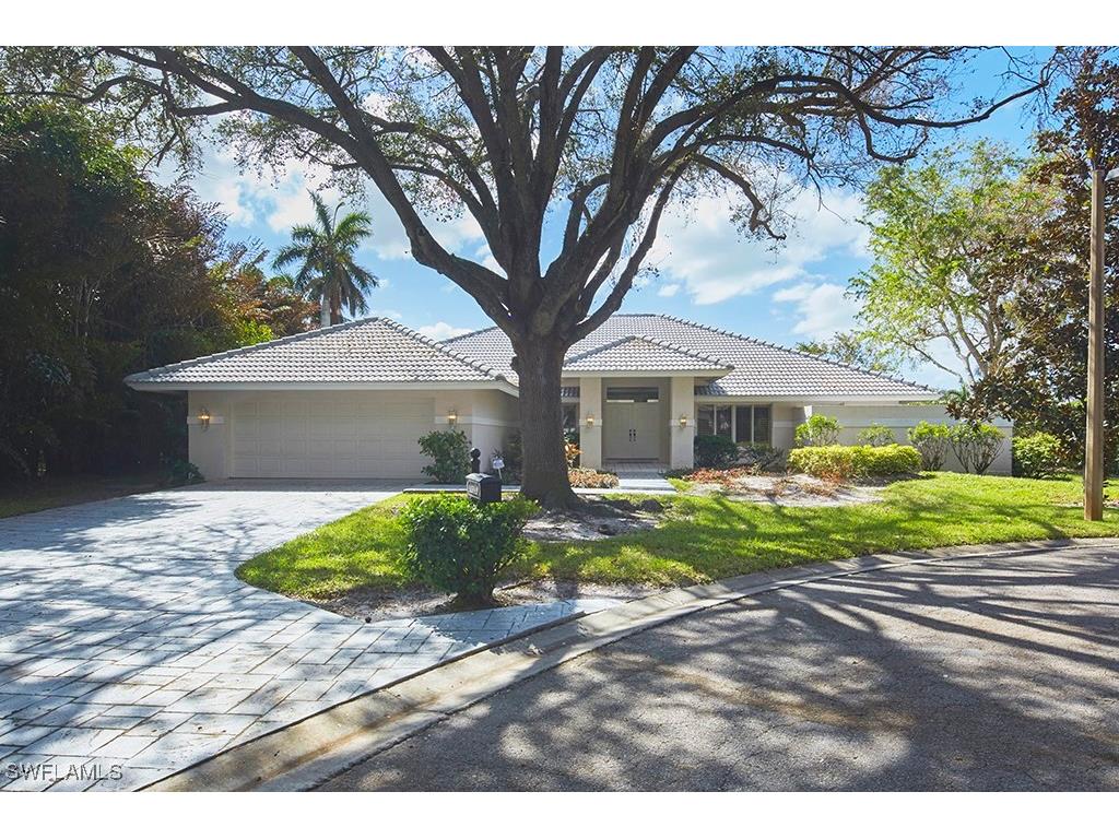 702 Hollybriar Lane Naples FL 34108 224082009 image1