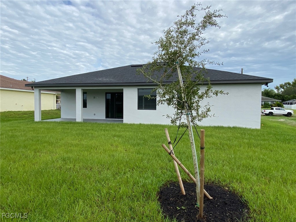 702 NW 2nd Lane Cape Coral FL 33993 2025014012 image2