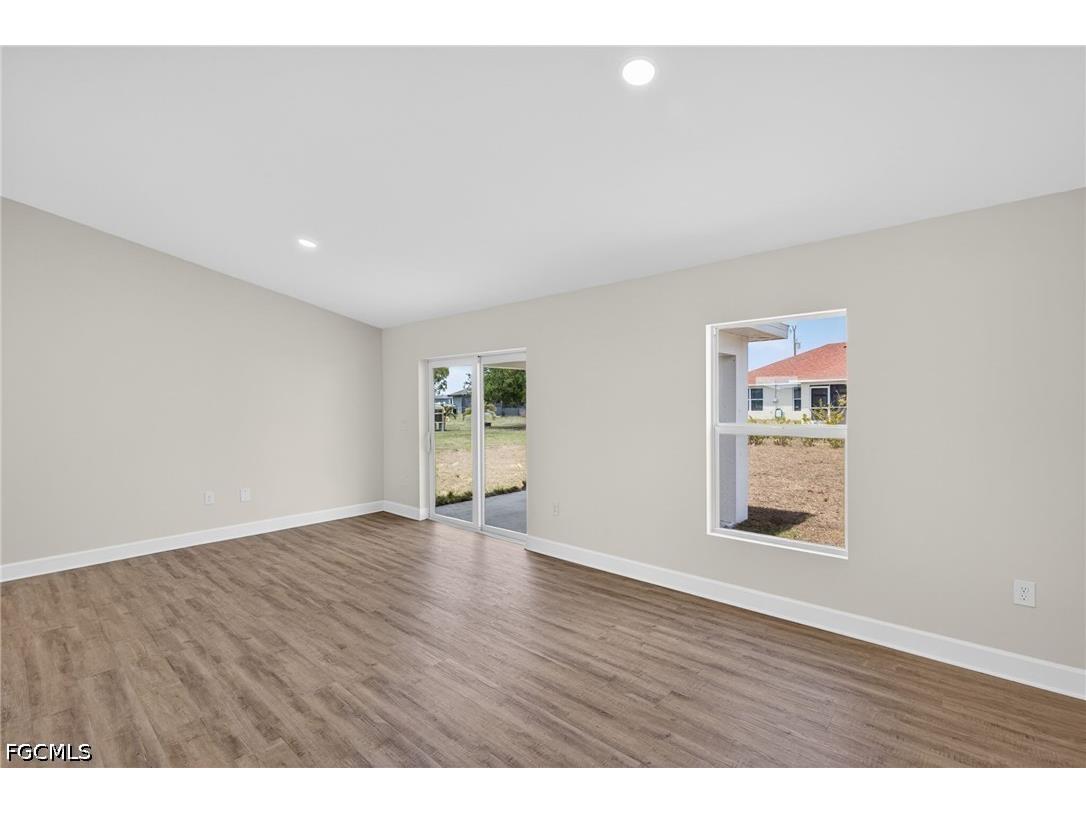 702 NW Douglas Circle Cape Coral FL 33993 2026019349 image12