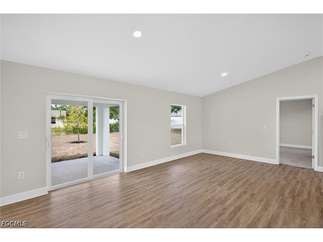 702 NW Douglas Circle Cape Coral FL 33993 2026019349 image3