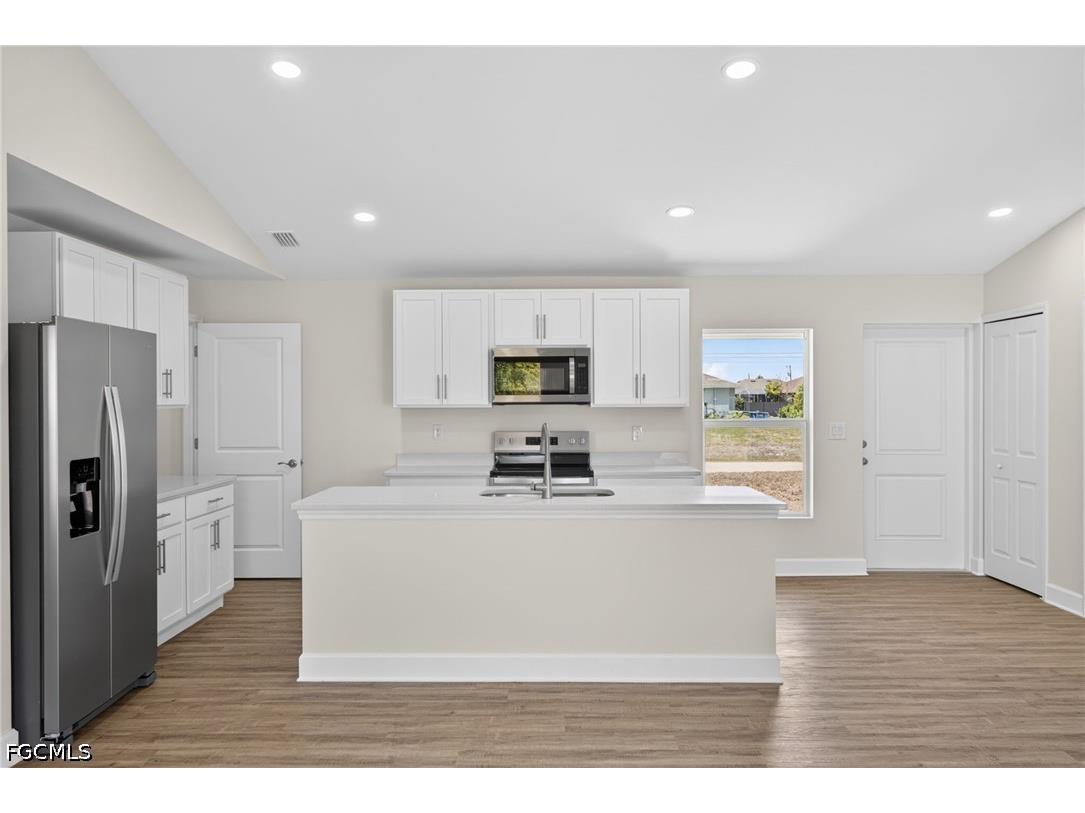 702 NW Douglas Circle Cape Coral FL 33993 2026019349 image6