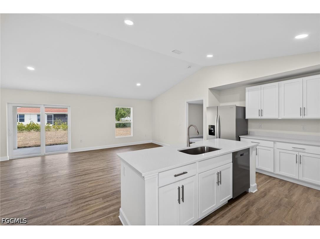 702 NW Douglas Circle Cape Coral FL 33993 2026019349 image8