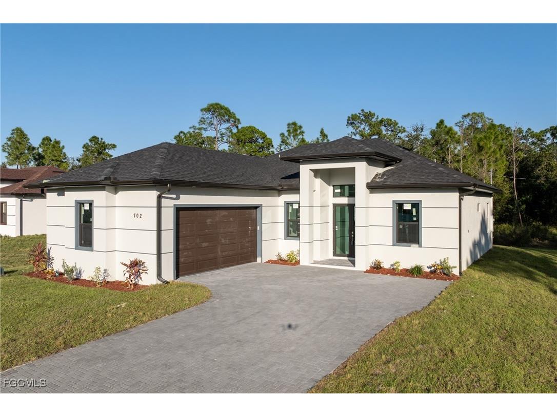 702 Richmond Avenue N Lehigh Acres FL 33972 2025013539 image2