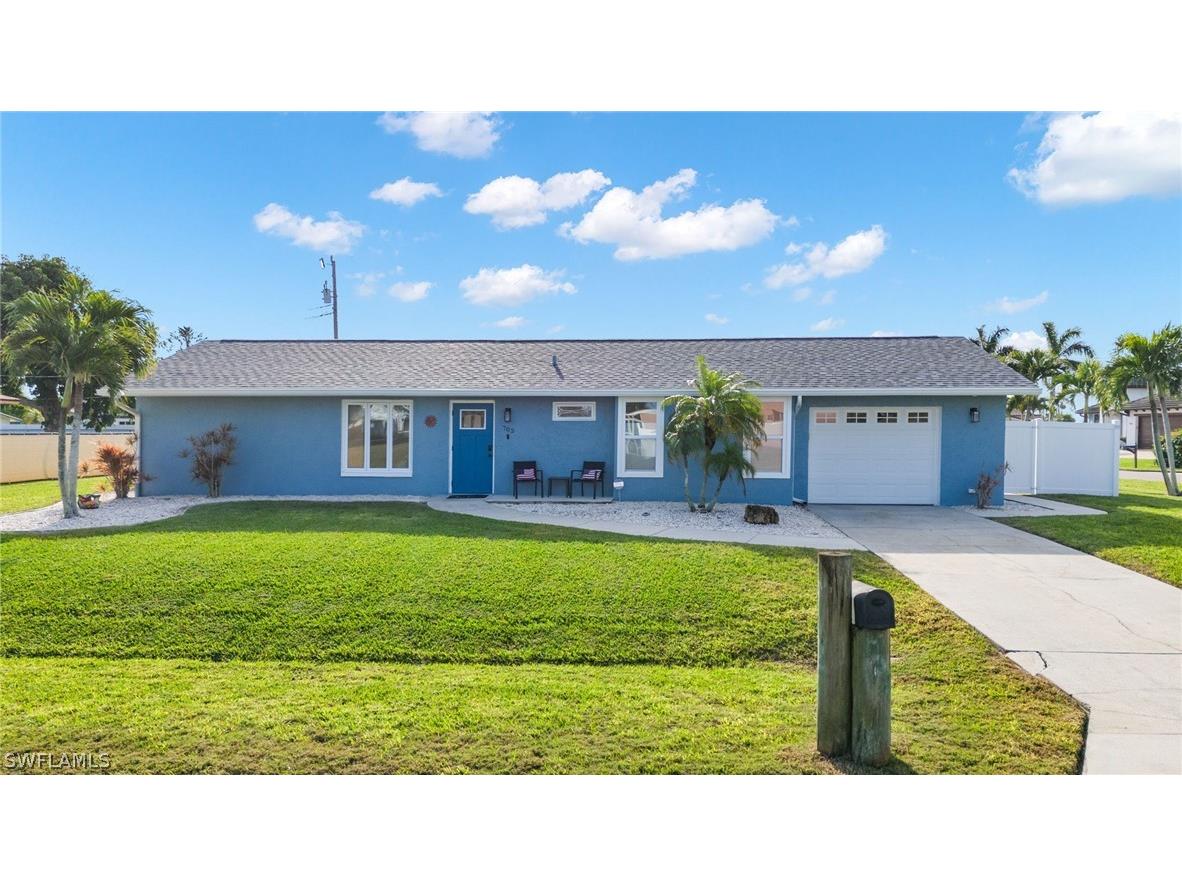 702 SE 42nd Lane Cape Coral FL 33904 224048047 image1