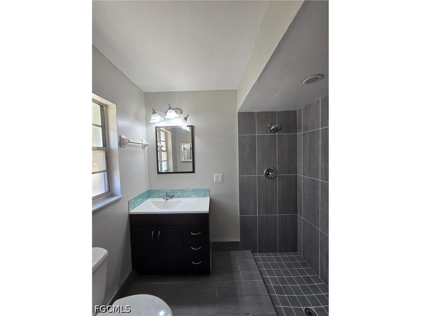 702 SE 47th Street #4 Cape Coral FL 33904 2026022495 image10