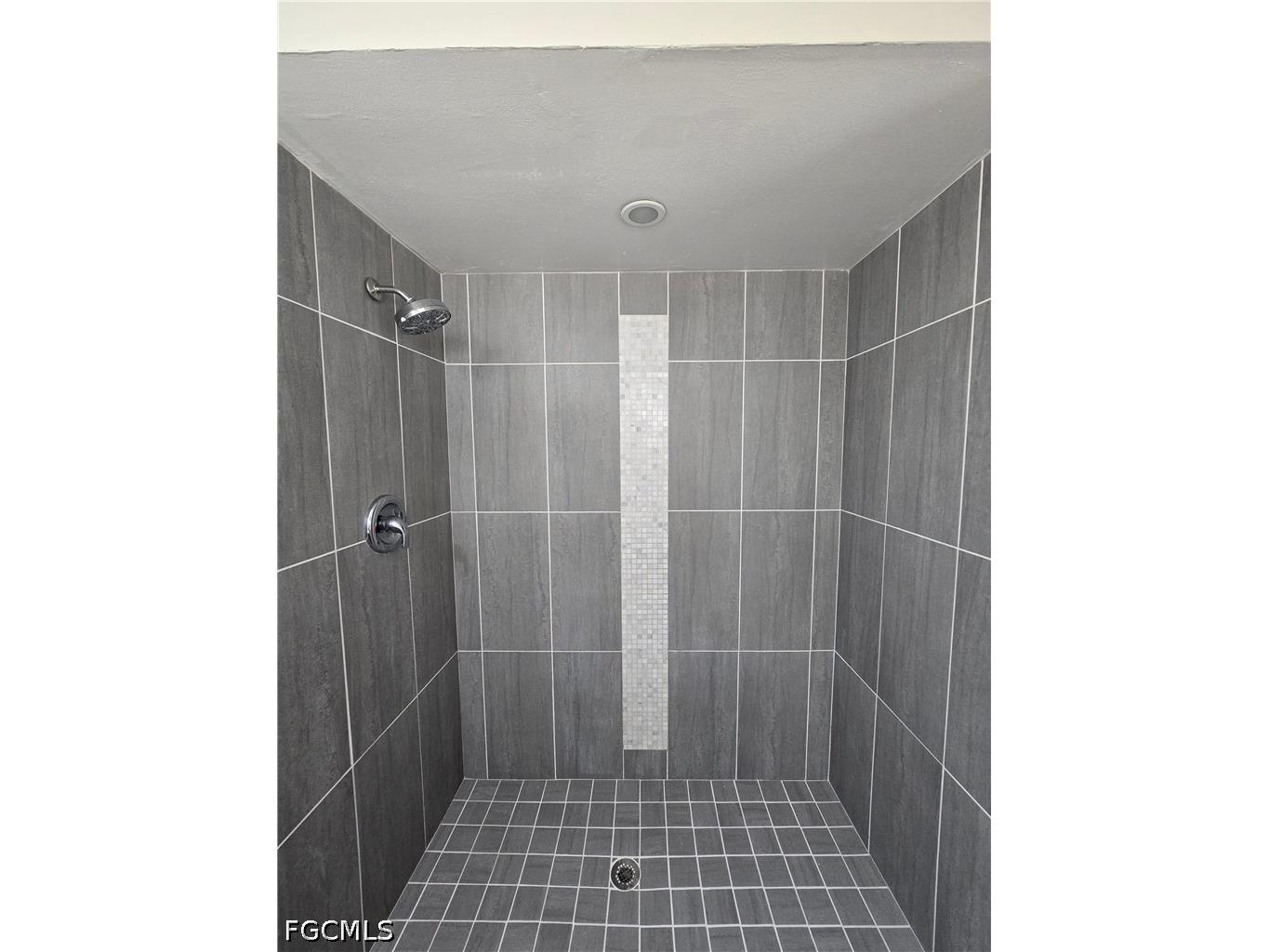 702 SE 47th Street #4 Cape Coral FL 33904 2026022495 image11